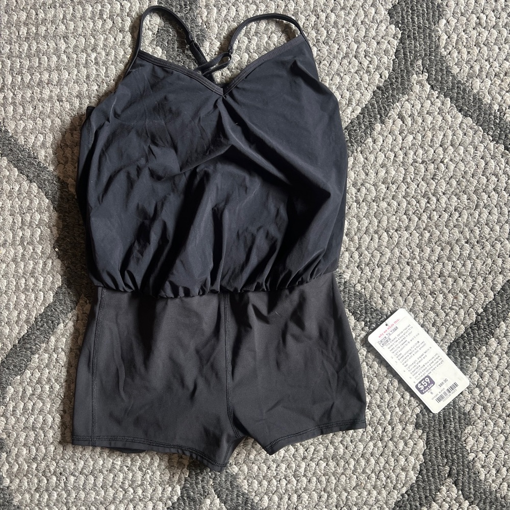 Lululemon dance to yoga leotard size 6